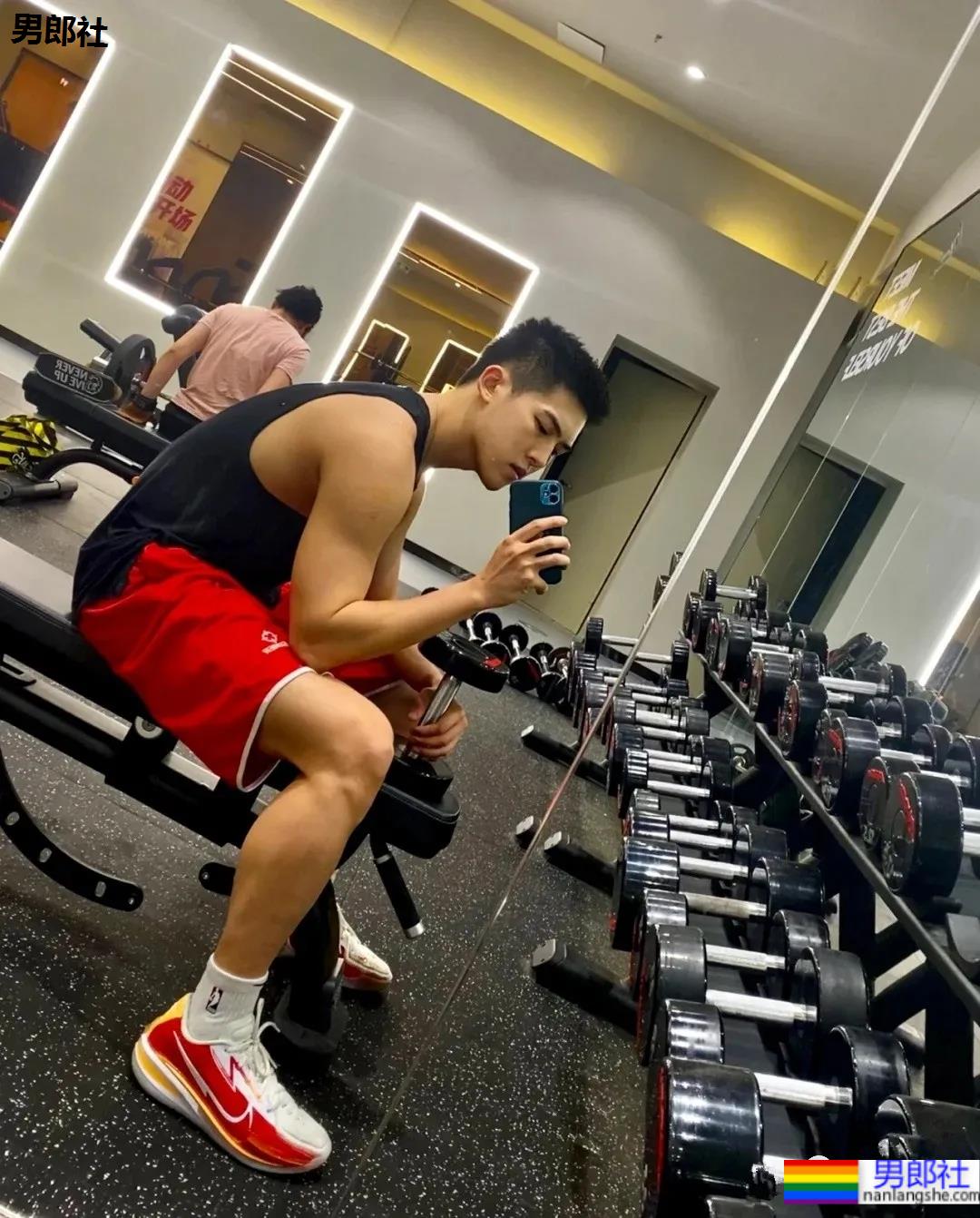 挖掘民间野生肌肉帅哥,这14位体育生私教模特宝藏男孩,网友们看疯了! - 51虹马 挖掘民间野生肌肉帅哥,这14位体育生私教模特宝藏男孩,网友们看疯了! - 51虹马