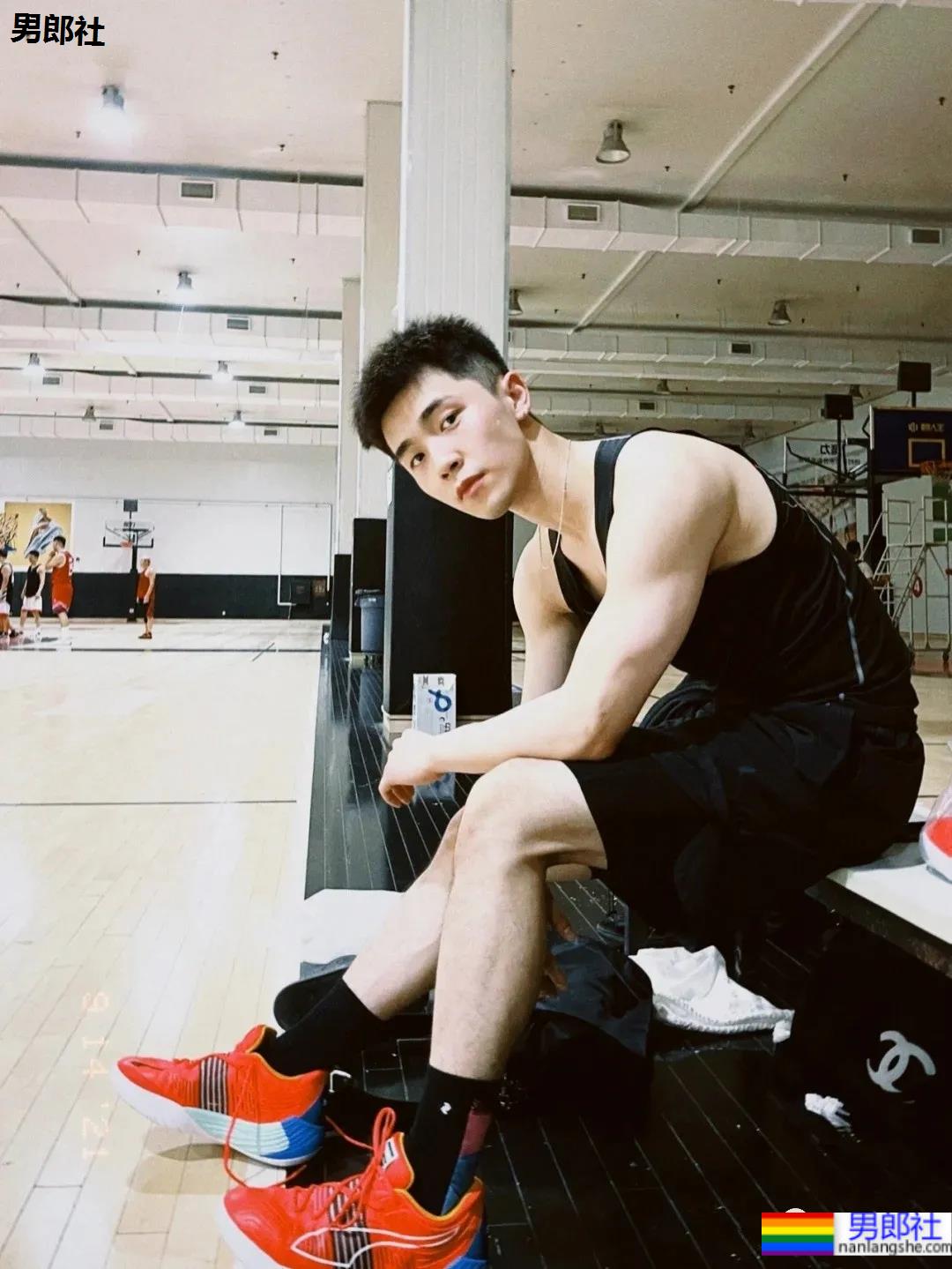 挖掘民间野生肌肉帅哥,这14位体育生私教模特宝藏男孩,网友们看疯了! - 51虹马 挖掘民间野生肌肉帅哥,这14位体育生私教模特宝藏男孩,网友们看疯了! - 51虹马