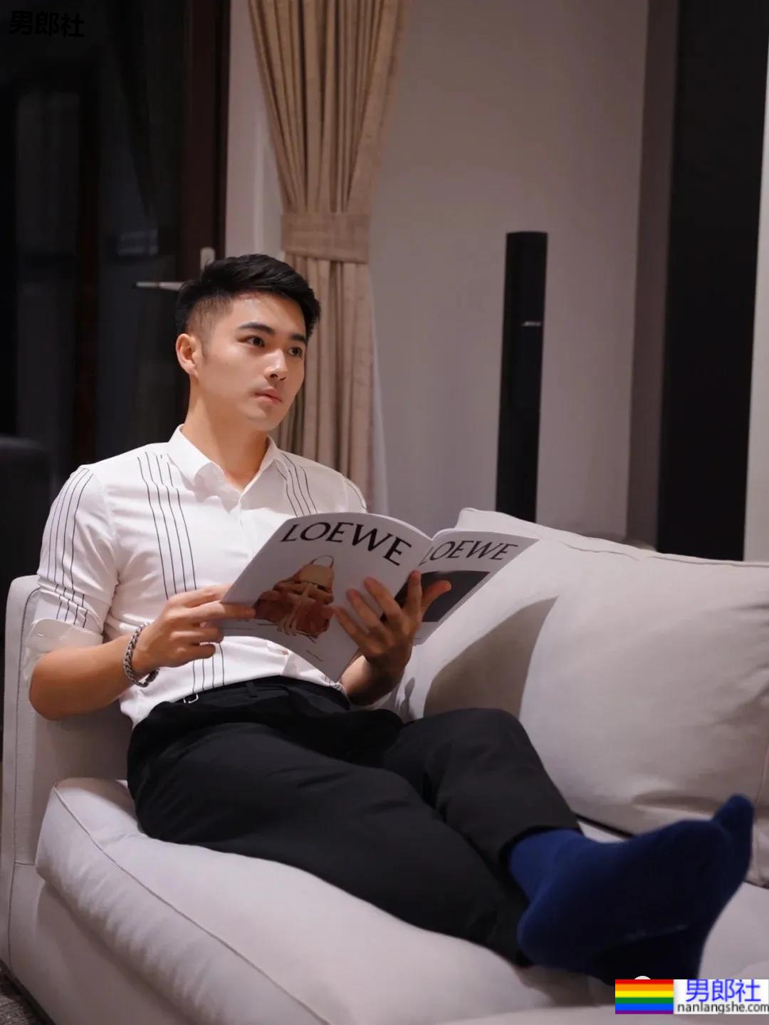 清爽干净的正装小哥，奶油味暖男你爱了吗？ - 51虹马