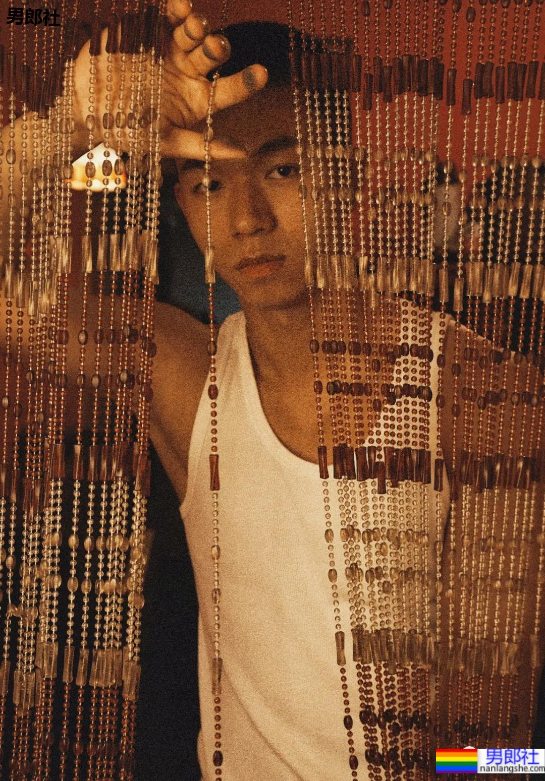 四川警校寸头小哥引发舔屏,这颜值身材也太可了! - 51虹马 四川警校寸头小哥引发舔屏,这颜值身材也太可了! - 51虹马