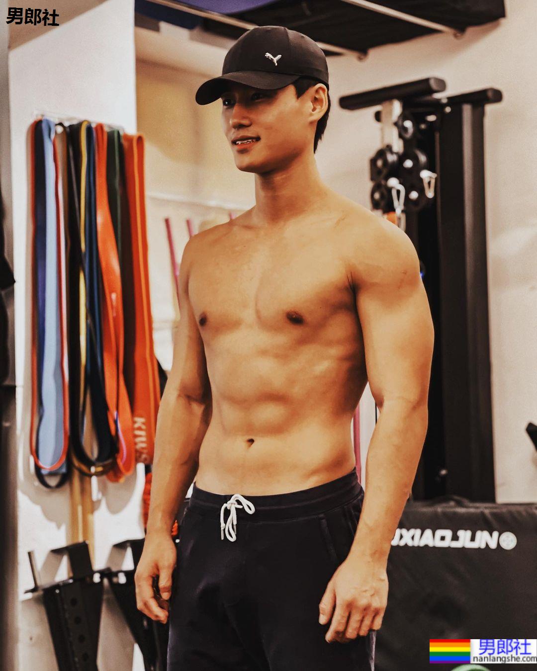 获选 2021 全球先生香港代表！浑身散发软萌感的邻家男孩：Anthony L - 51虹马