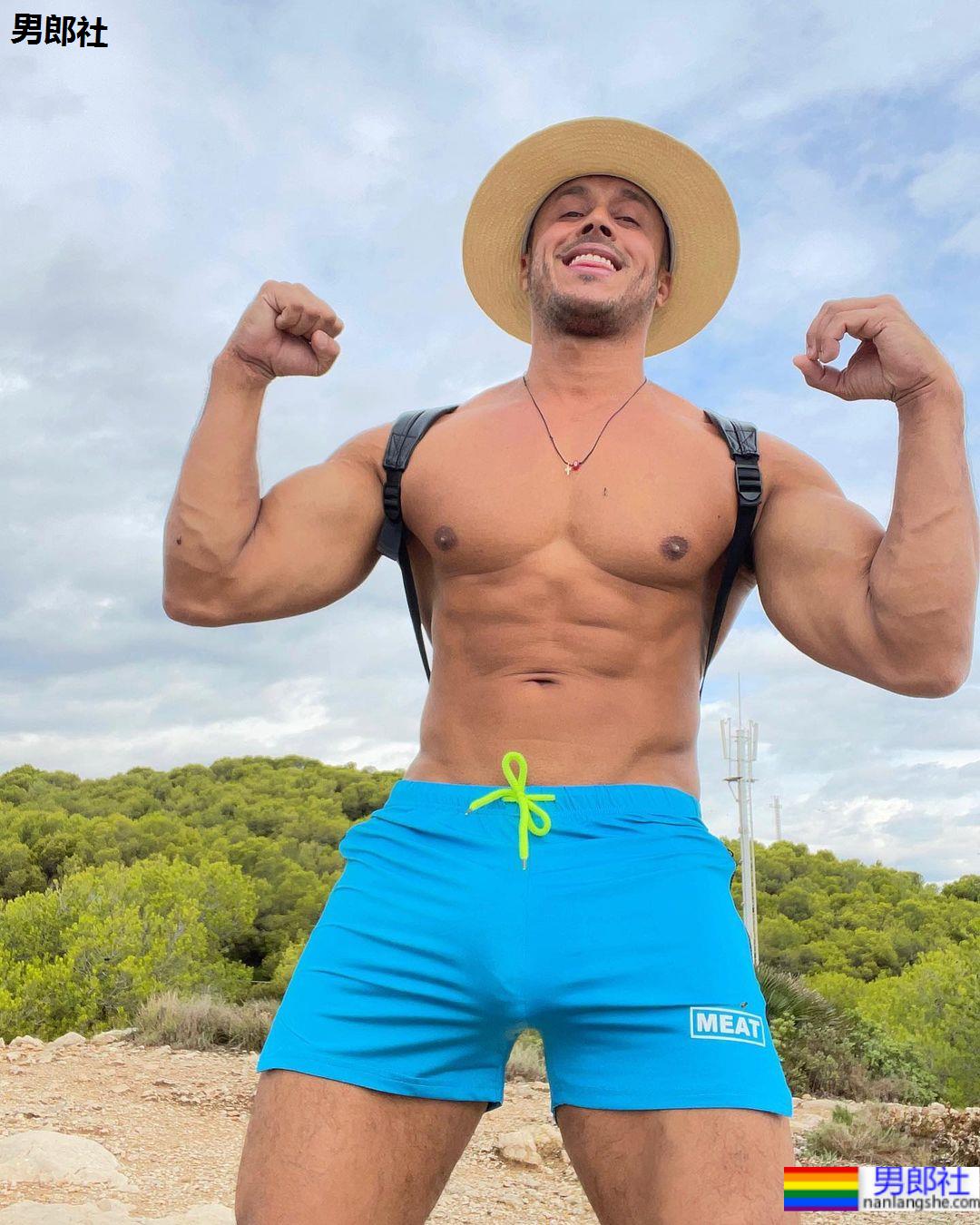 8 个月进帐百万美金！ 巴西G星的致富密码：「没在臭盖，我的屌简直是杰作。」 - 51虹马