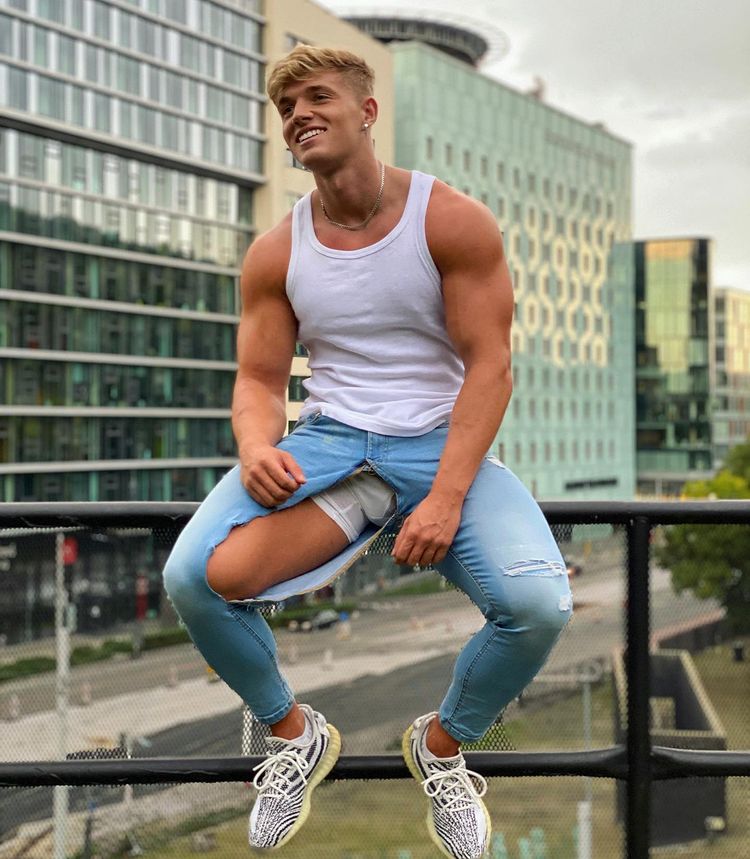 好身材阳光大男孩!想被摁在床上来回蹂躏:Paul Cassidy - 51虹马 好身材阳光大男孩!想被摁在床上来回蹂躏:Paul Cassidy - 51虹马