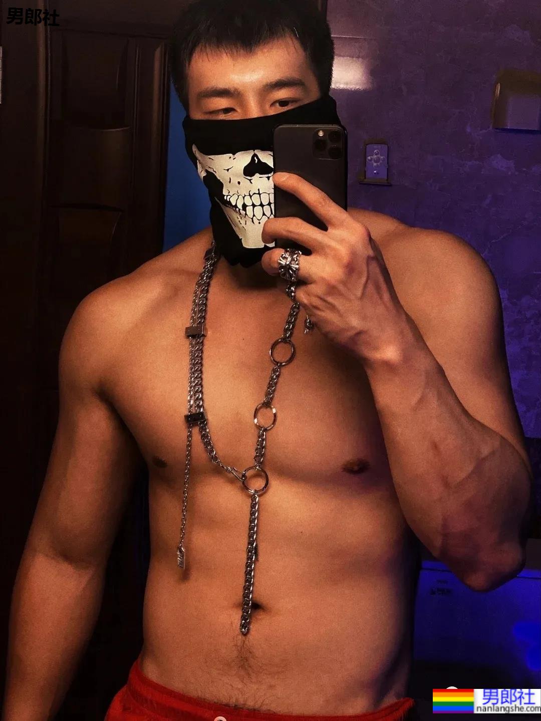 吉大林学196CM体育硕士,寸头肌肉小哥又壮又野! - 51虹马 吉大林学196CM体育硕士,寸头肌肉小哥又壮又野! - 51虹马