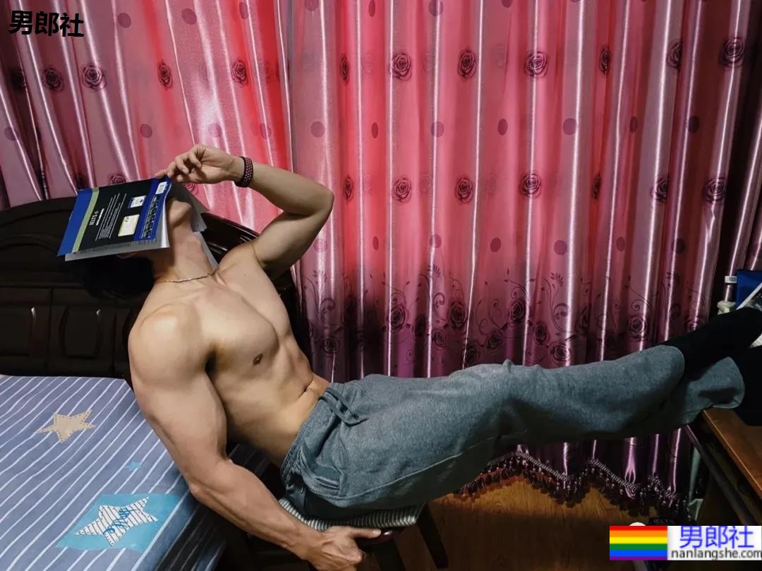 吉大林学196CM体育硕士,寸头肌肉小哥又壮又野! - 51虹马 吉大林学196CM体育硕士,寸头肌肉小哥又壮又野! - 51虹马