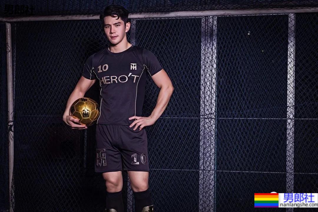 昔日天菜祖雄变这样了,家暴后人气暴跌,拍男体写真想翻红… - 51虹马 昔日天菜祖雄变这样了,家暴后人气暴跌,拍男体写真想翻红… - 51虹马