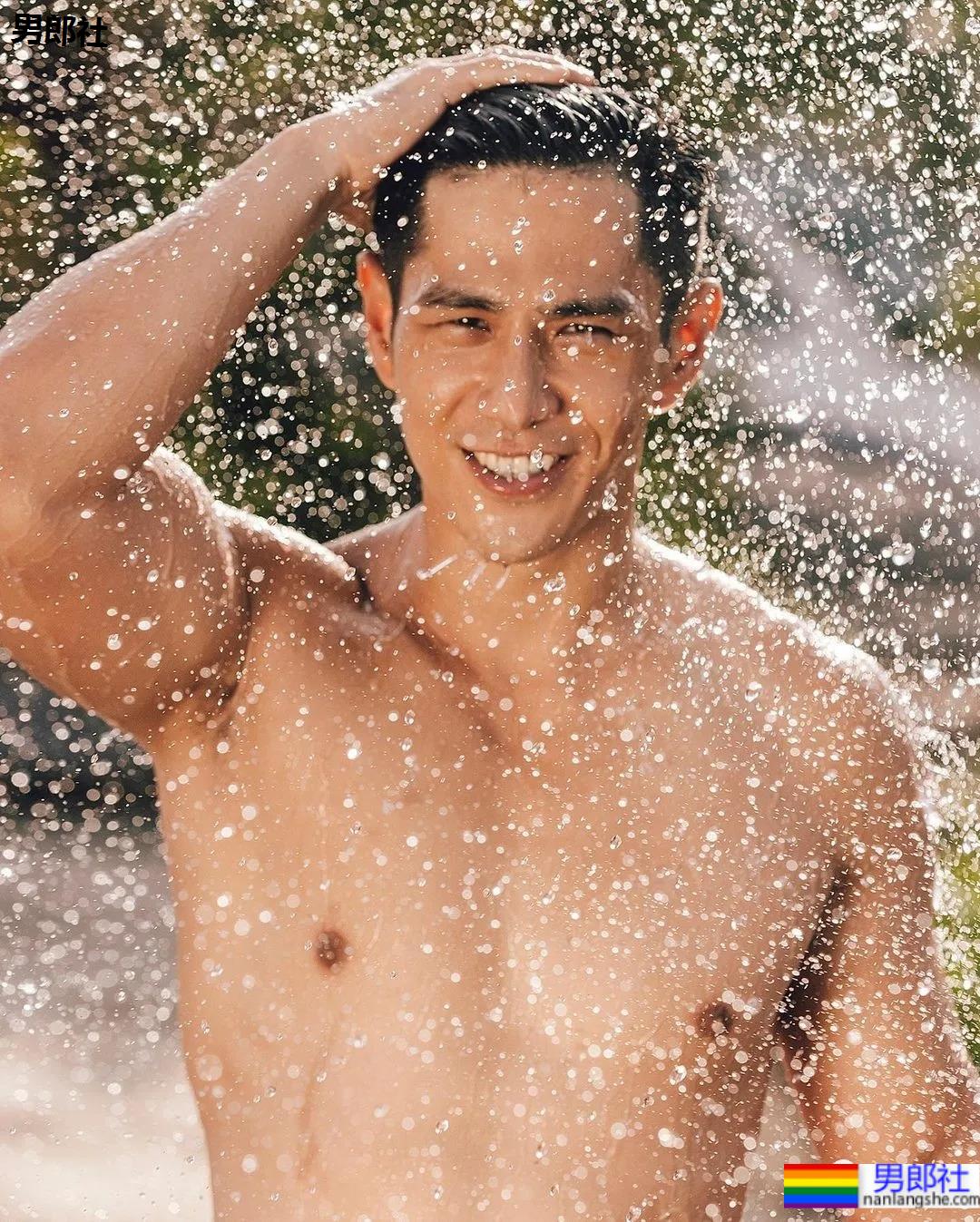 昔日天菜祖雄变这样了,家暴后人气暴跌,拍男体写真想翻红… - 51虹马 昔日天菜祖雄变这样了,家暴后人气暴跌,拍男体写真想翻红… - 51虹马