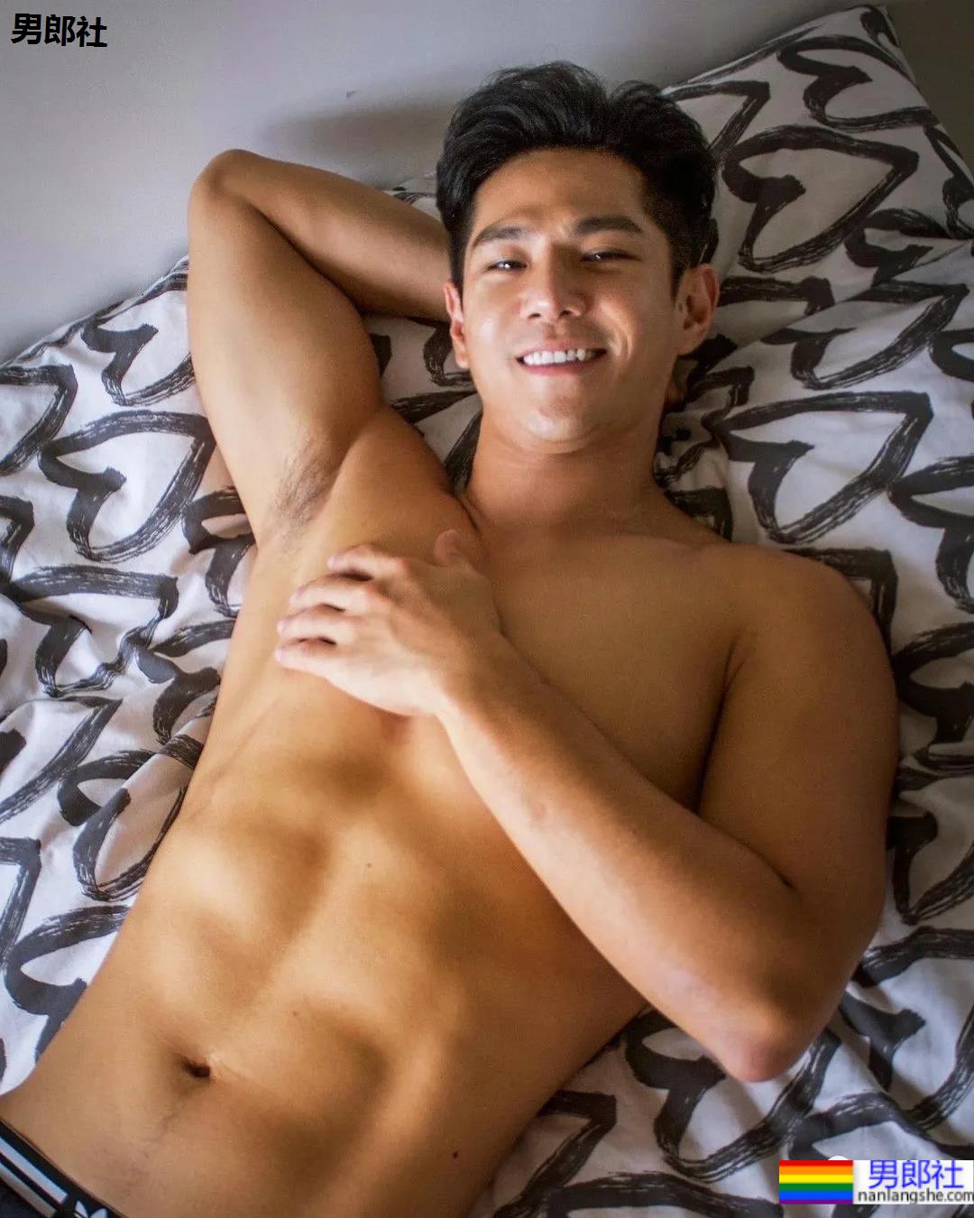 昔日天菜祖雄变这样了,家暴后人气暴跌,拍男体写真想翻红… - 51虹马 昔日天菜祖雄变这样了,家暴后人气暴跌,拍男体写真想翻红… - 51虹马