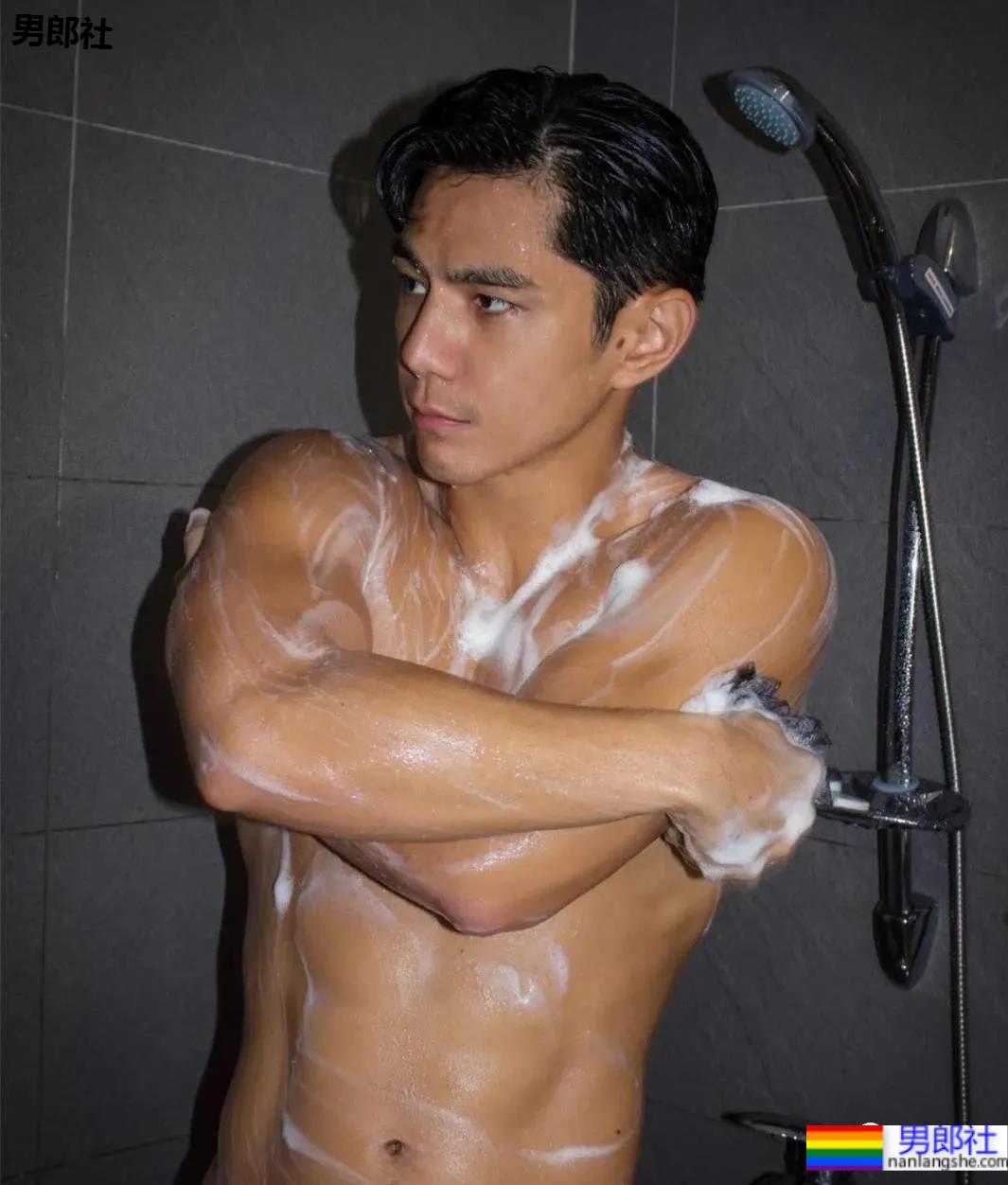 昔日天菜祖雄变这样了,家暴后人气暴跌,拍男体写真想翻红… - 51虹马 昔日天菜祖雄变这样了,家暴后人气暴跌,拍男体写真想翻红… - 51虹马