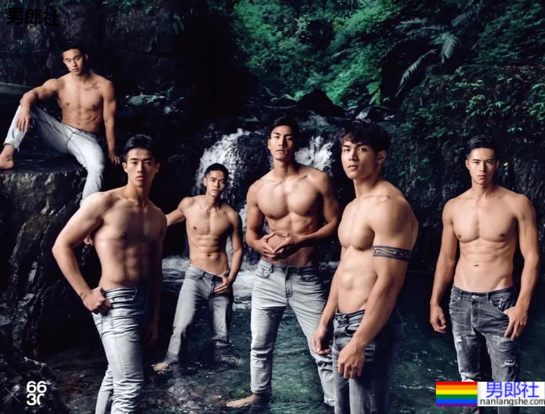 让12个肌肉男捏着自己拍大片,这画风…… - 51虹马 让12个肌肉男捏着自己拍大片,这画风…… - 51虹马