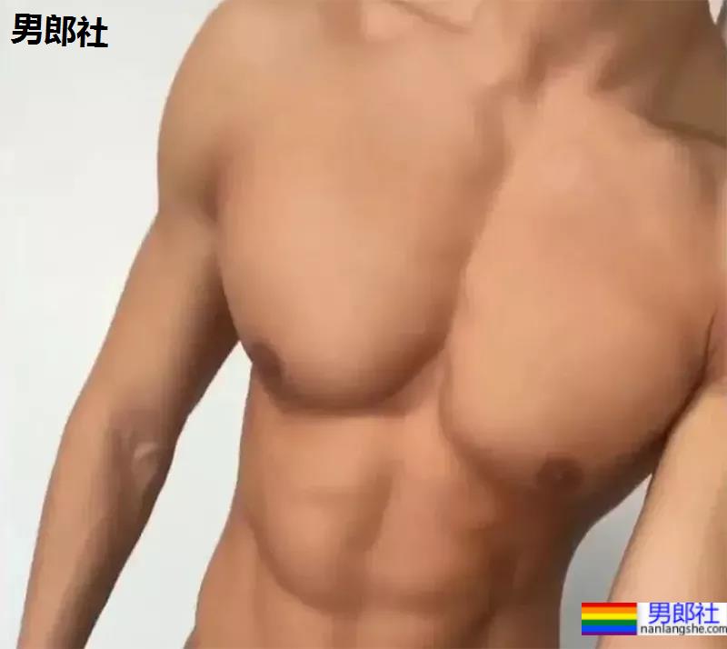 网红帅哥吐槽日本证件照走红，又禁欲又色气简直太撩人了！ - 51虹马