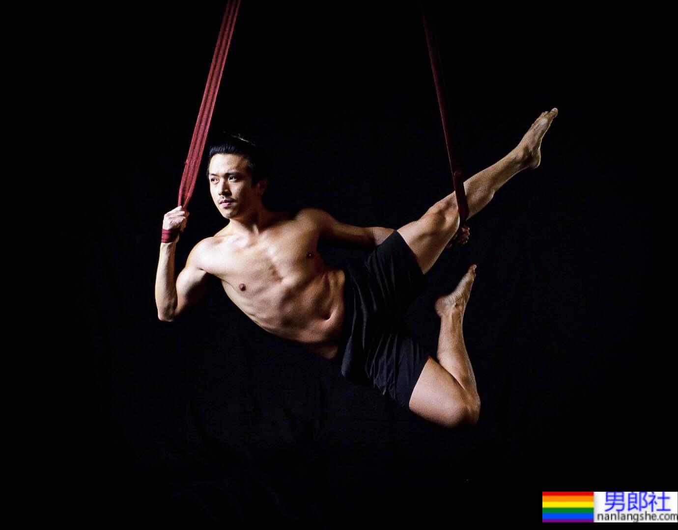 从泰国辣回台湾！ 筋开腰软的小狗眼帅哥：昱玮 Kevin - 51虹马