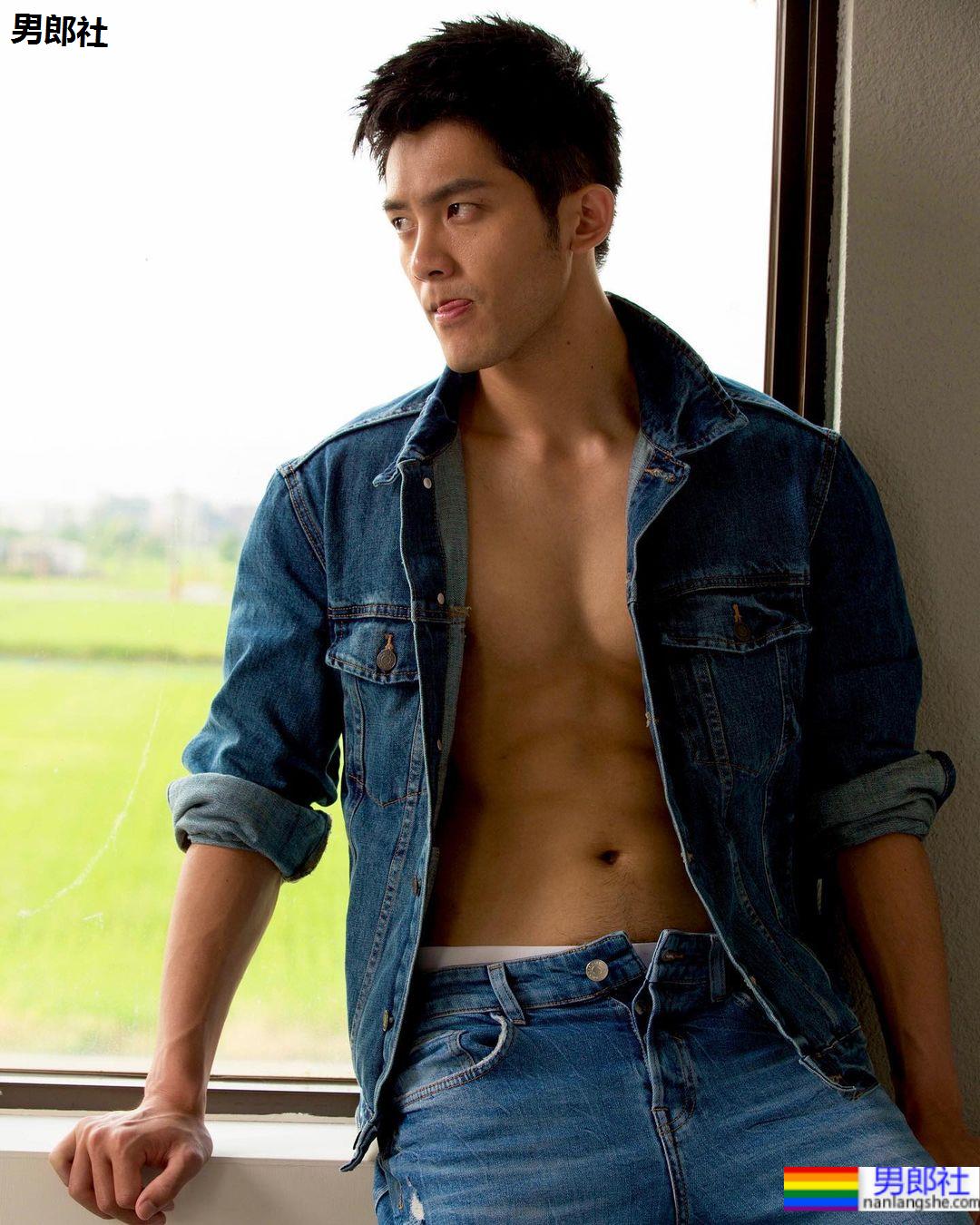 「双冠CP」再合作!林冠宇、黄冠智二度扮情侣 携手主演台语 BL《日光树影》 - 51虹马 「双冠CP」再合作!林冠宇、黄冠智二度扮情侣 携手主演台语 BL《日光树影》 - 51虹马