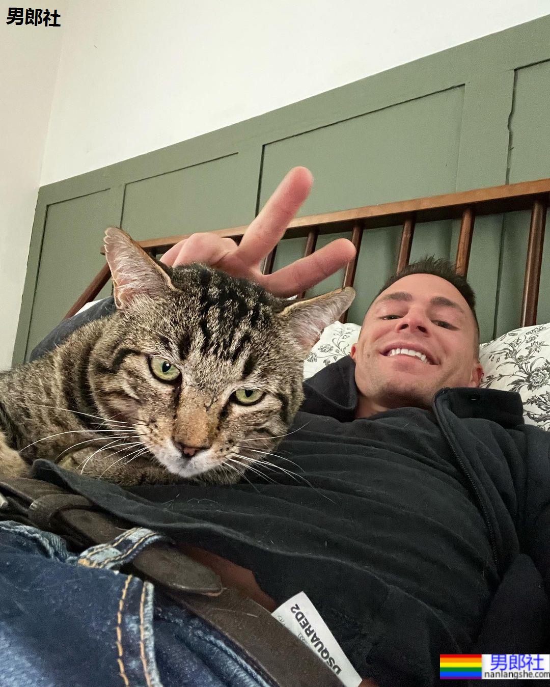 Colton Haynes 大爆好莱坞黑暗面！ 「想要机会？你得衣衫不整地送文件！」 - 51虹马