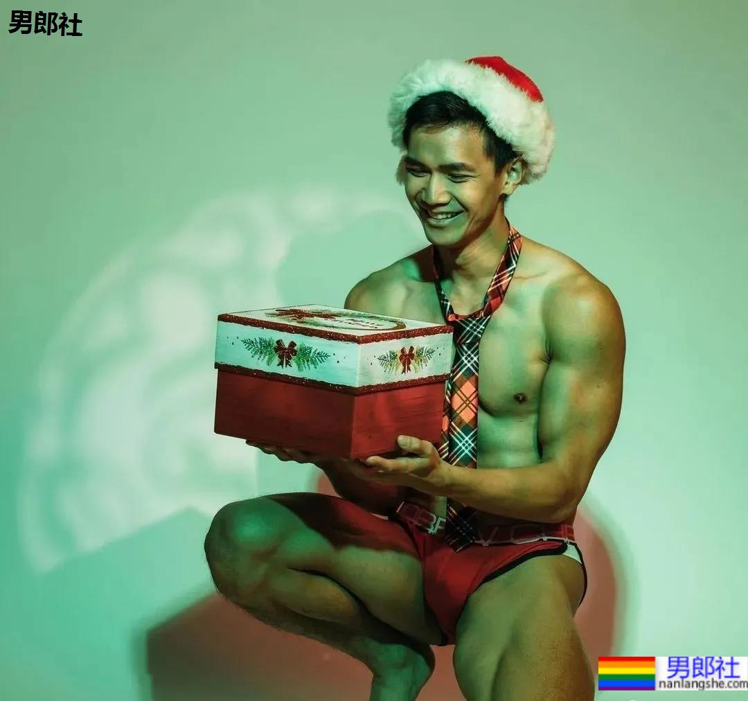 差点就错过!圣诞节肌肉网红们都卷起来了…… - 51虹马 差点就错过!圣诞节肌肉网红们都卷起来了…… - 51虹马