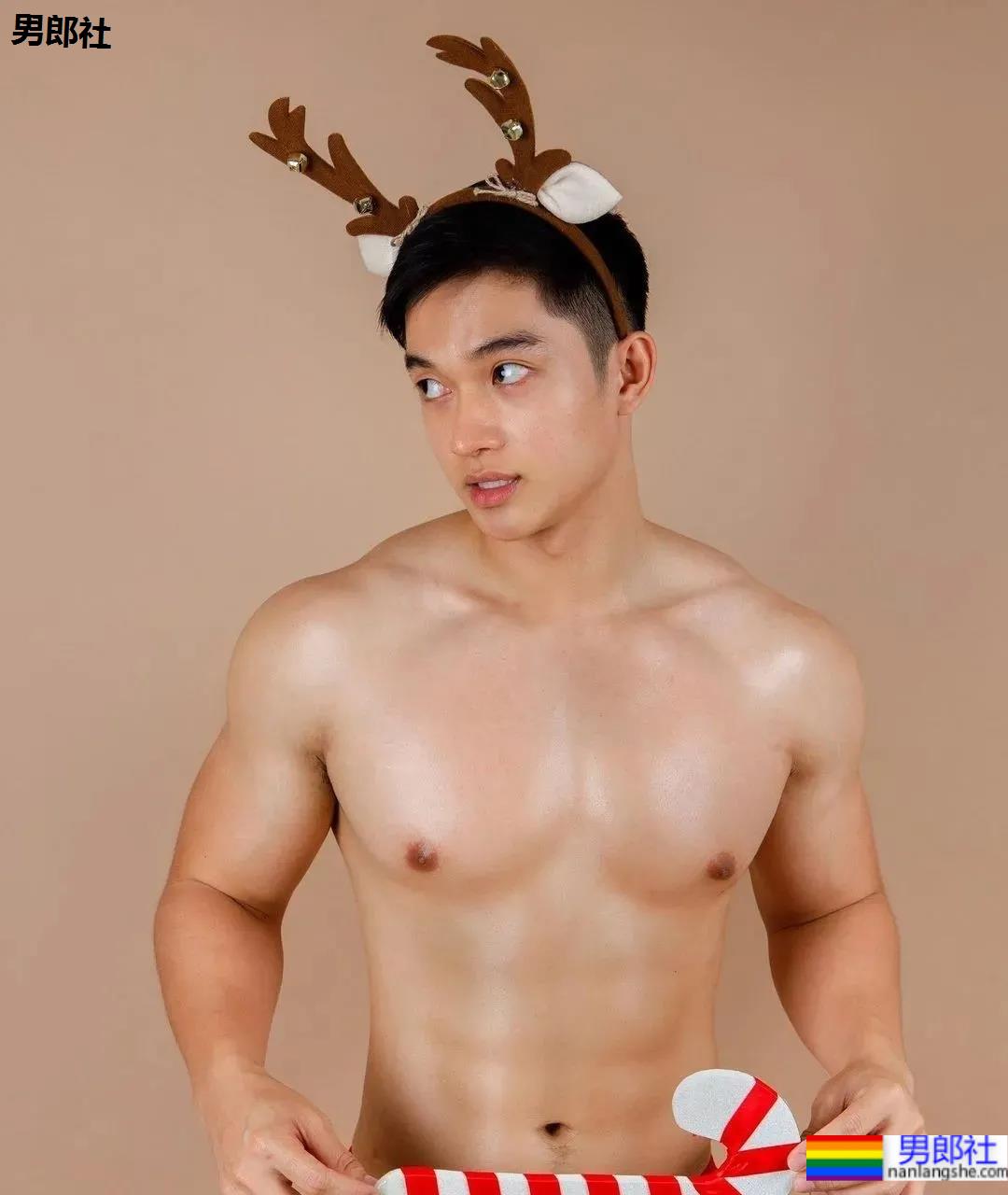 差点就错过!圣诞节肌肉网红们都卷起来了…… - 51虹马 差点就错过!圣诞节肌肉网红们都卷起来了…… - 51虹马