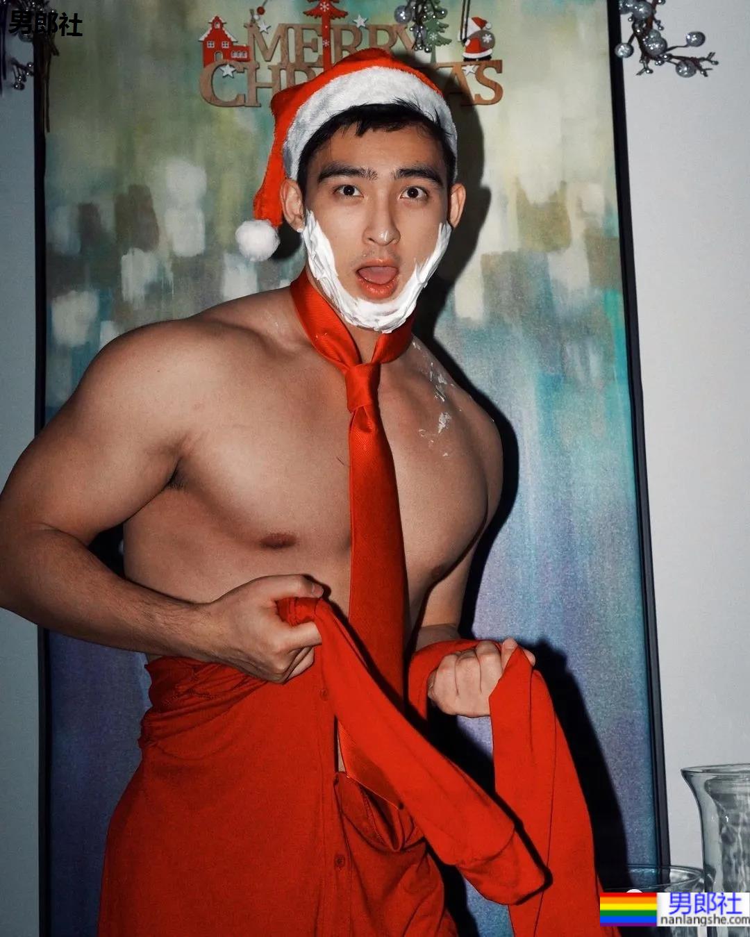 差点就错过!圣诞节肌肉网红们都卷起来了…… - 51虹马 差点就错过!圣诞节肌肉网红们都卷起来了…… - 51虹马