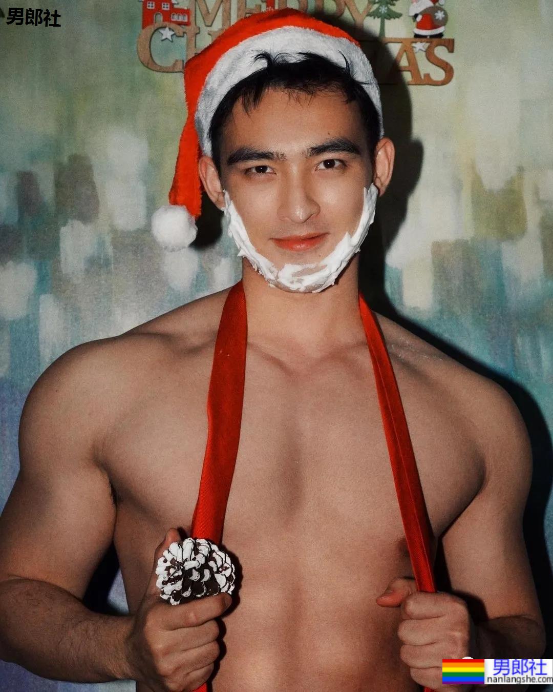 差点就错过!圣诞节肌肉网红们都卷起来了…… - 51虹马 差点就错过!圣诞节肌肉网红们都卷起来了…… - 51虹马