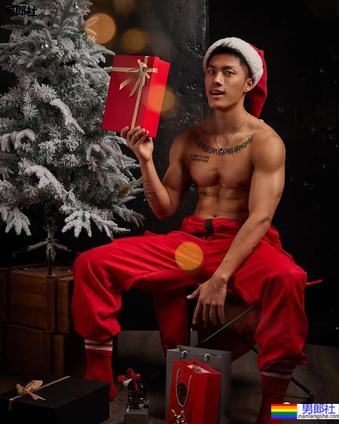 差点就错过!圣诞节肌肉网红们都卷起来了…… - 51虹马 差点就错过!圣诞节肌肉网红们都卷起来了…… - 51虹马