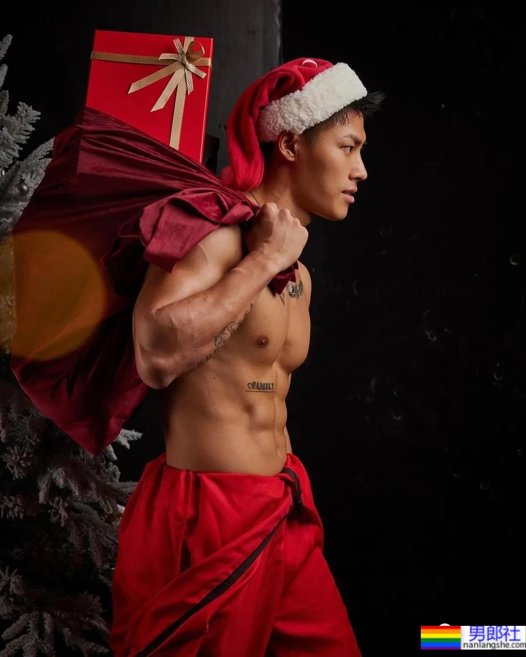 差点就错过!圣诞节肌肉网红们都卷起来了…… - 51虹马 差点就错过!圣诞节肌肉网红们都卷起来了…… - 51虹马