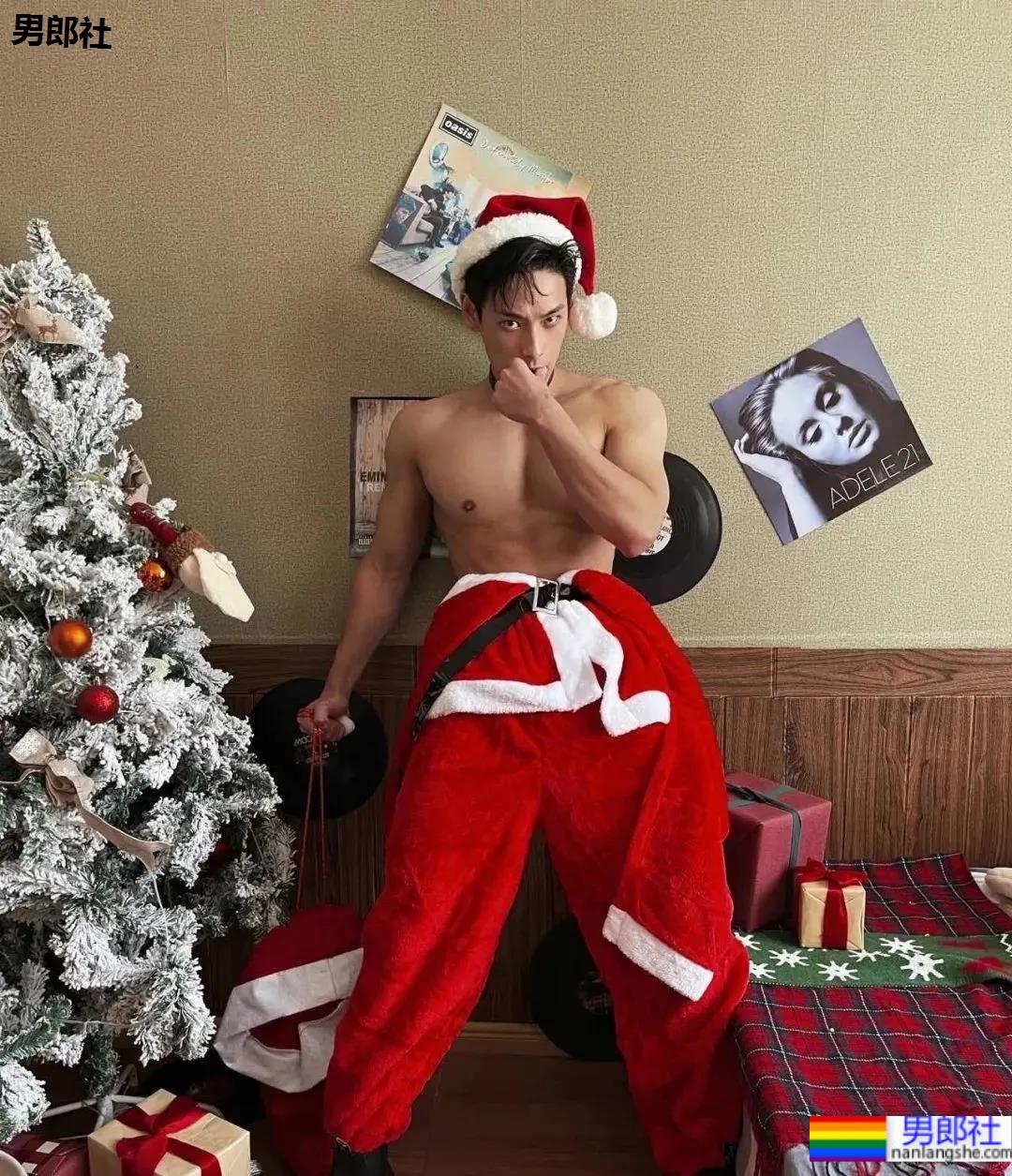 差点就错过!圣诞节肌肉网红们都卷起来了…… - 51虹马 差点就错过!圣诞节肌肉网红们都卷起来了…… - 51虹马