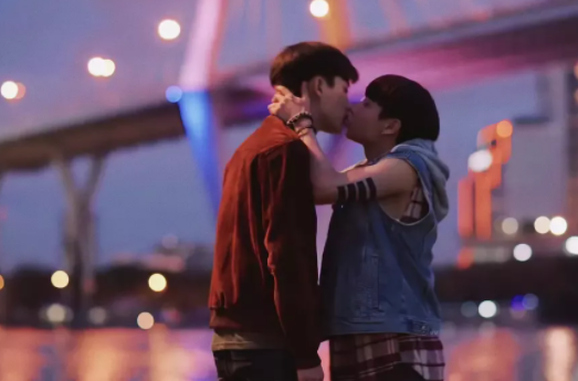 《他不是我》一对有心灵感应的双胞胎弟弟伪装成哥哥去查明真相 - 51虹马 《他不是我》一对有心灵感应的双胞胎弟弟伪装成哥哥去查明真相 - 51虹马