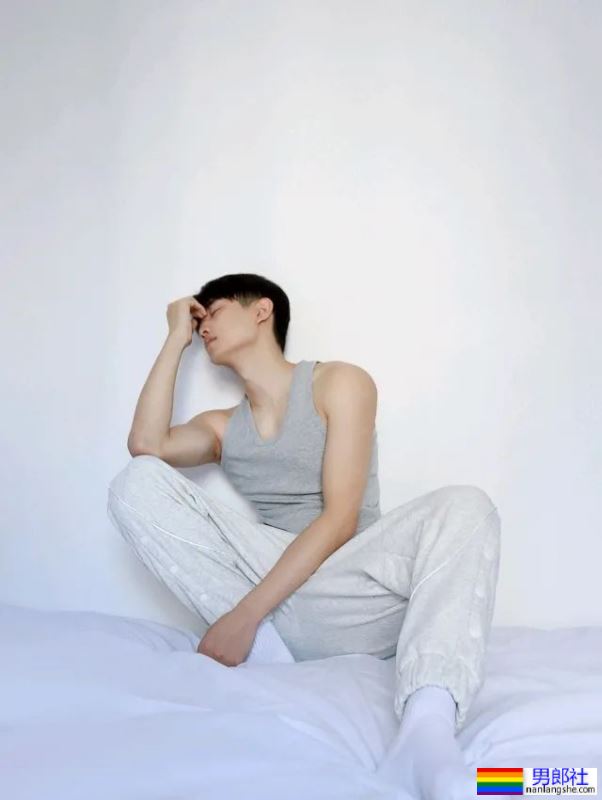 翩翩少年，清秀小奶狗 - 51虹马