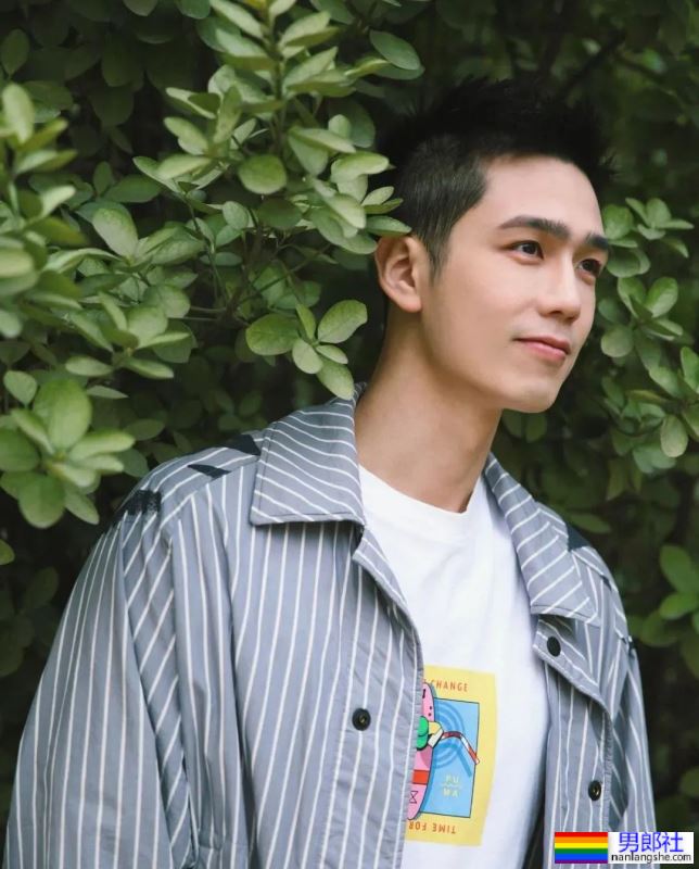 被蔡康永力捧的利晴天,竟然34岁了? - 51虹马 被蔡康永力捧的利晴天,竟然34岁了? - 51虹马