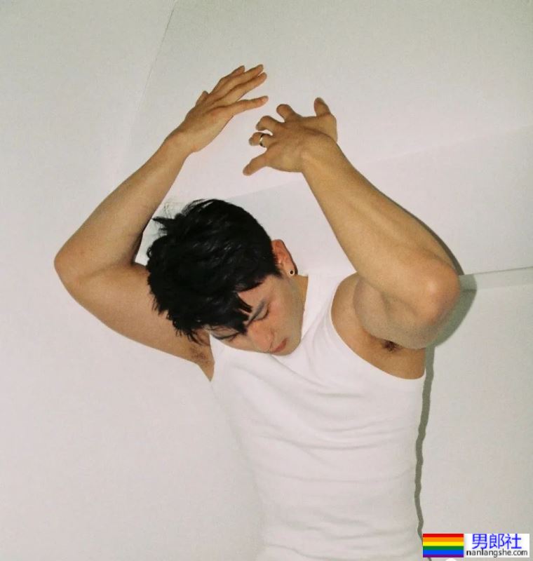 纯欲小哥哥一枚 - 51虹马