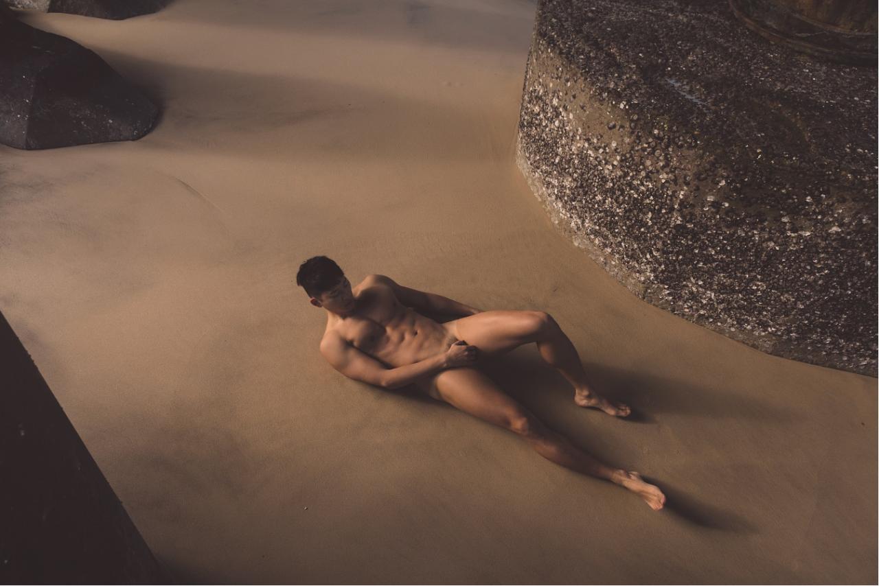 Gino 想让你看看他的《吉诺号》 阳光轻熟男的诱惑：「我蛮常裸体的！」 - 51虹马