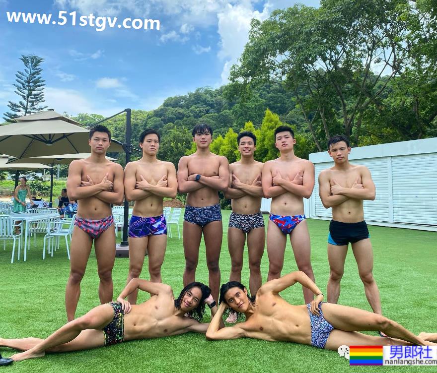 马德钟超帅的体育生儿子亲吻男生,性向成谜 - 51虹马 马德钟超帅的体育生儿子亲吻男生,性向成谜 - 51虹马