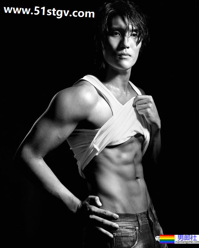 马德钟超帅的体育生儿子亲吻男生,性向成谜 - 51虹马 马德钟超帅的体育生儿子亲吻男生,性向成谜 - 51虹马