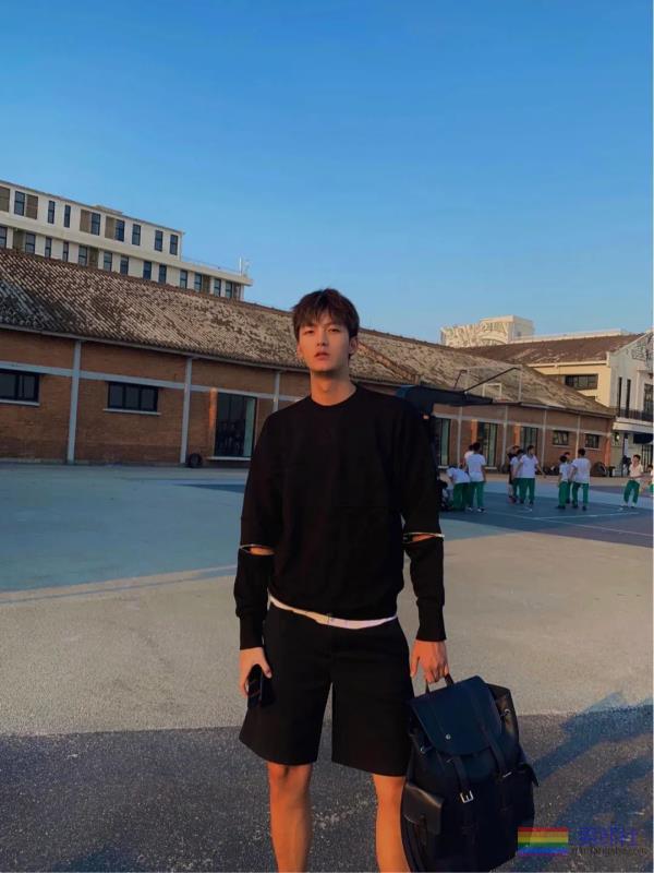 186CM高帅清爽的棒球服小哥 - 51虹马