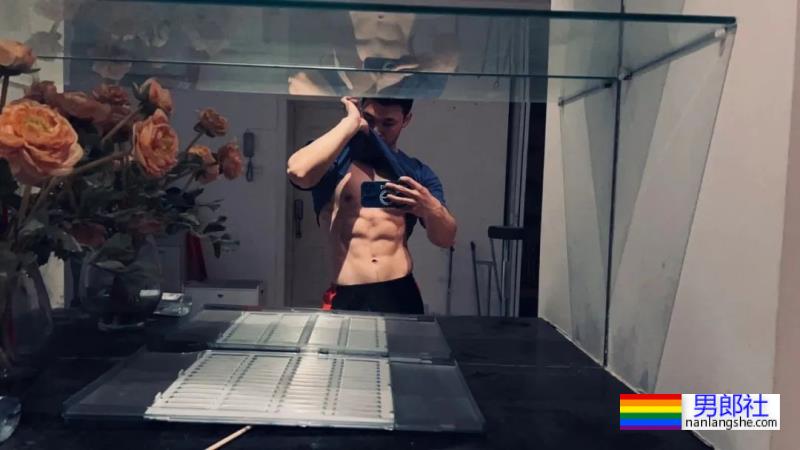 北京体育大学毕业的肌肉男，可以又多Man？ - 51虹马