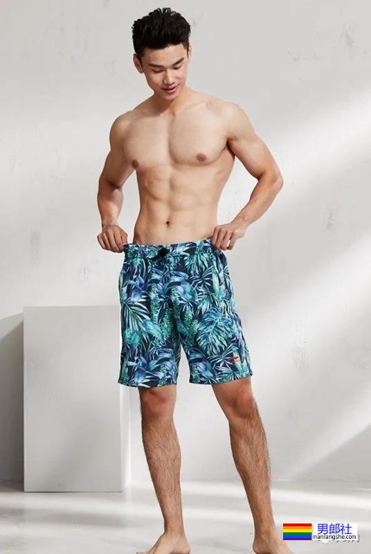 188cm泳裤男模火了，山东帅哥果然实力不凡！ - 51虹马