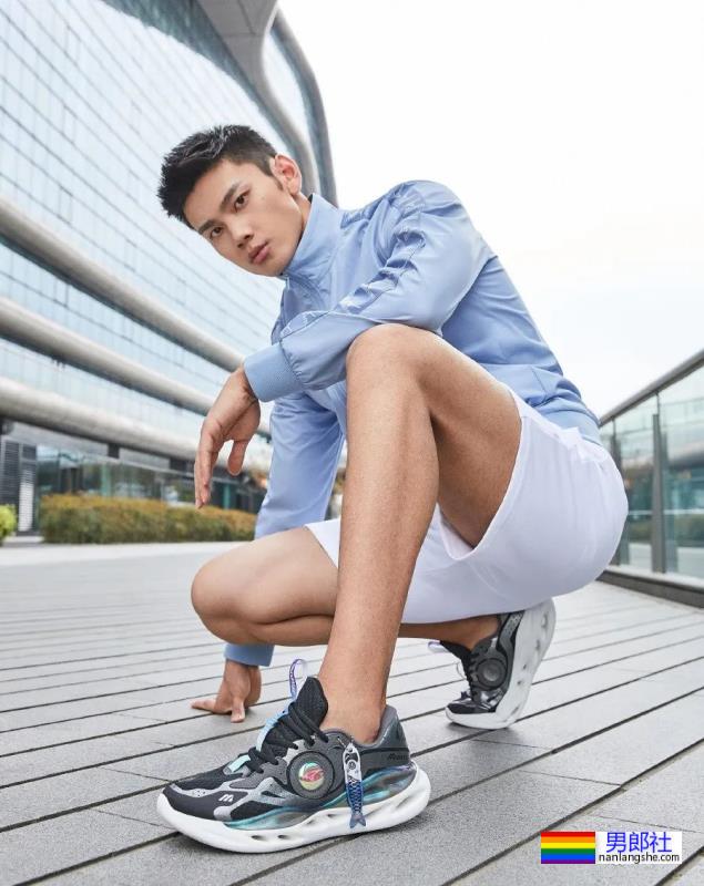 188cm泳裤男模火了，山东帅哥果然实力不凡！ - 51虹马