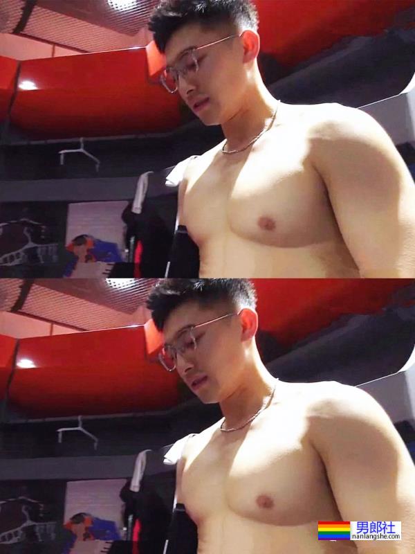 冰壶帅哥许静韬官宣结婚！他的大胸肌原来一直都不是凌智的！ - 51虹马