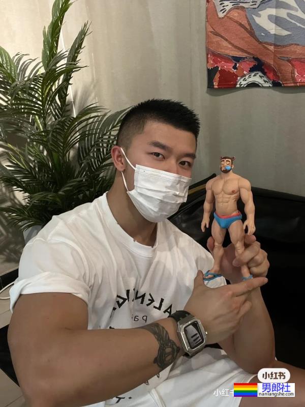 肌肉帅哥 - 51虹马