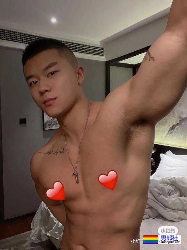 肌肉帅哥 - 51虹马