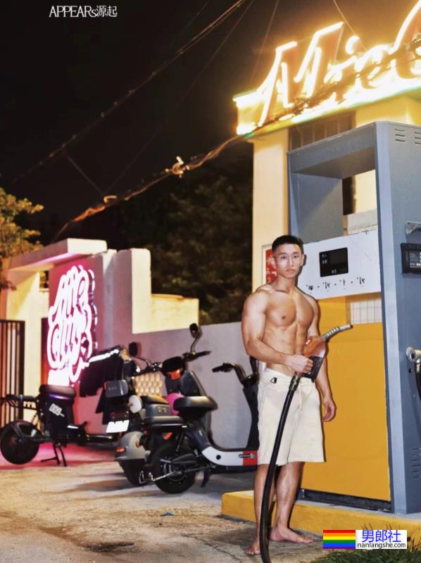 网红帅哥体育生肌肉男摄影师挑战一张封神！这该死的胜负欲！ - 51虹马