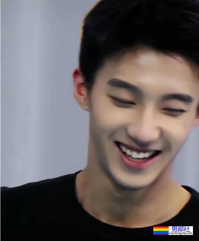 成都小帅哥夺上戏艺考状元火了，这颜值怎么样？ - 51虹马