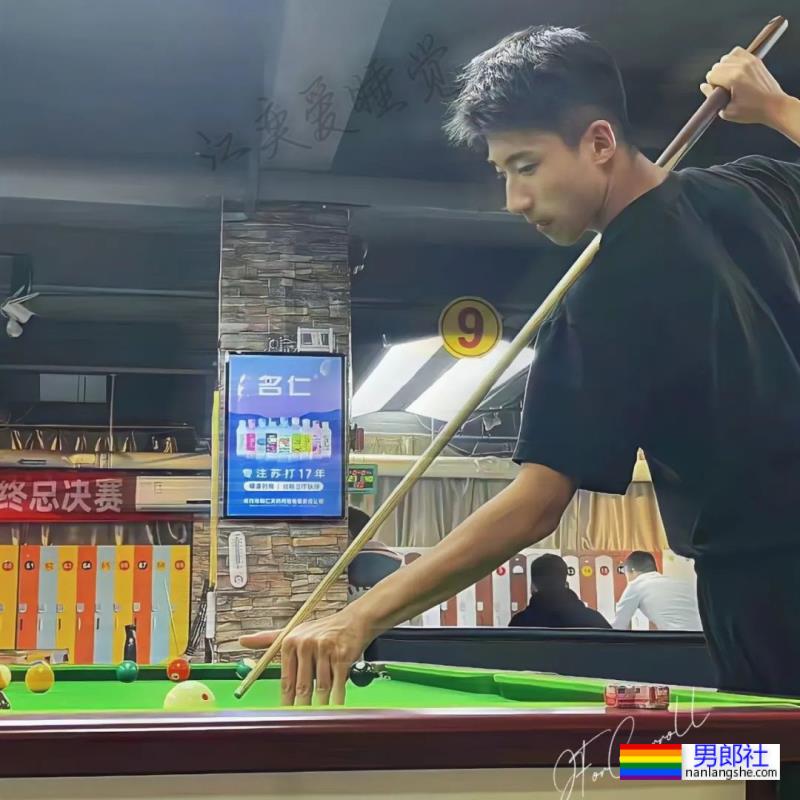 成都小帅哥夺上戏艺考状元火了，这颜值怎么样？ - 51虹马