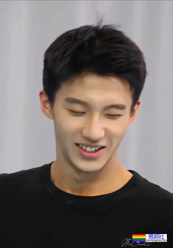 成都小帅哥夺上戏艺考状元火了，这颜值怎么样？ - 51虹马