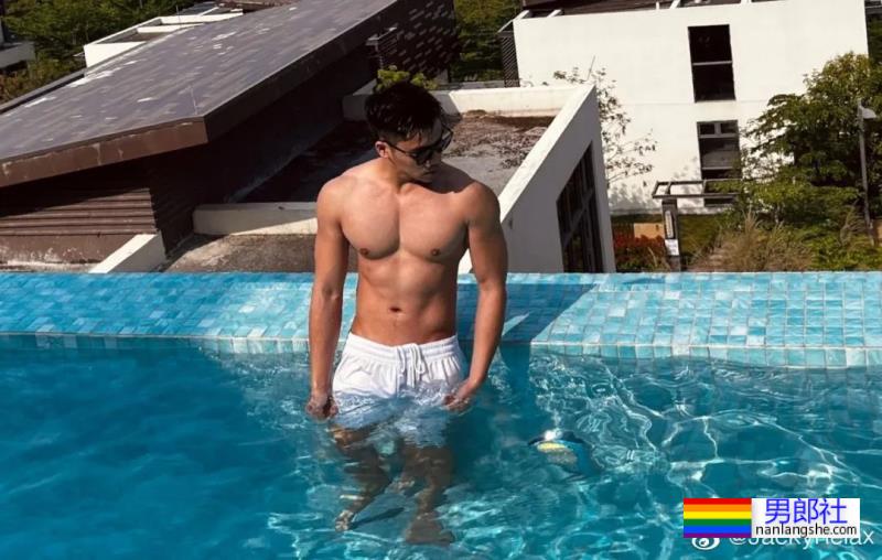 胸肌帅哥 - 51虹马