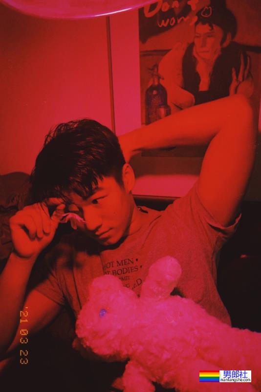 一组非常棒的港风写真 - 51虹马