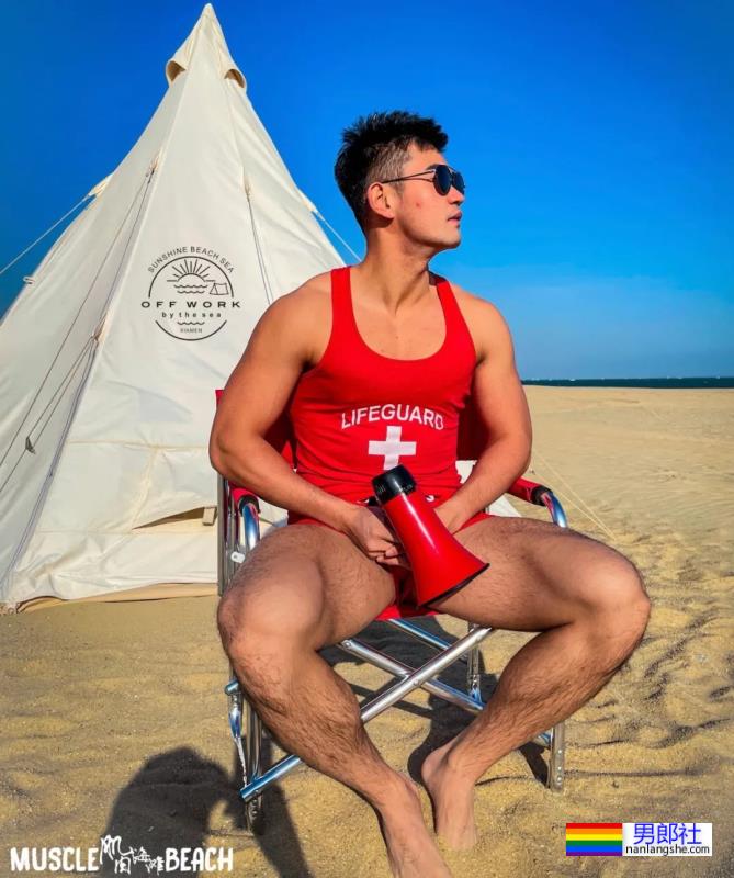 这清一色的红泳裤肌肉小哥哥在哪里？我也想去！ - 51虹马