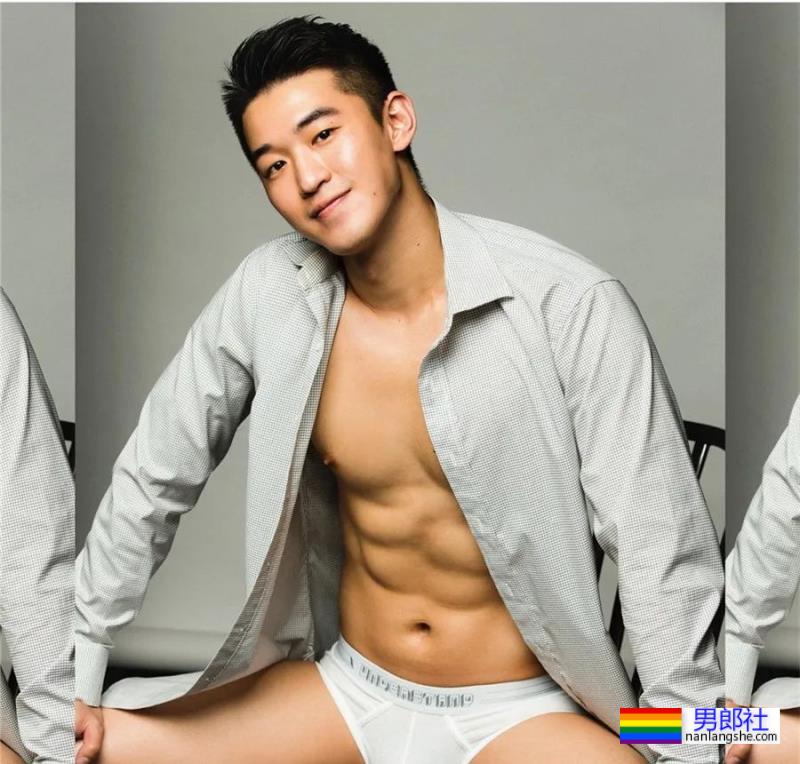 扒到了帅哥家教的自拍,这是不给钱我就能看的吗? - 51虹马 扒到了帅哥家教的自拍,这是不给钱我就能看的吗? - 51虹马