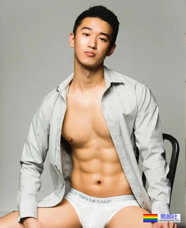 扒到了帅哥家教的自拍,这是不给钱我就能看的吗? - 51虹马 扒到了帅哥家教的自拍,这是不给钱我就能看的吗? - 51虹马