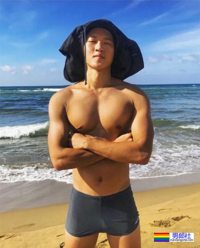 扒到了帅哥家教的自拍,这是不给钱我就能看的吗? - 51虹马 扒到了帅哥家教的自拍,这是不给钱我就能看的吗? - 51虹马