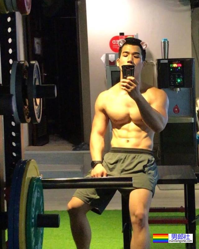 Jerry教练的最新硬照写真。 - 51虹马